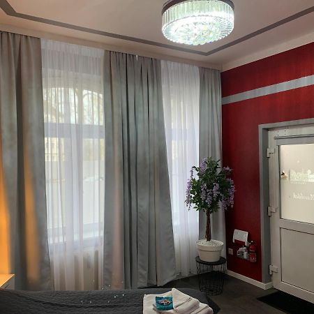 Exklusive Stadtwohnung Am Elbradweg: Best-Preis-Fewo Rathausblick 1 Fuer Max. 3 Pers. Inkl. Wlan, Prime Video & Self Check-In Wittenberge Exterior foto