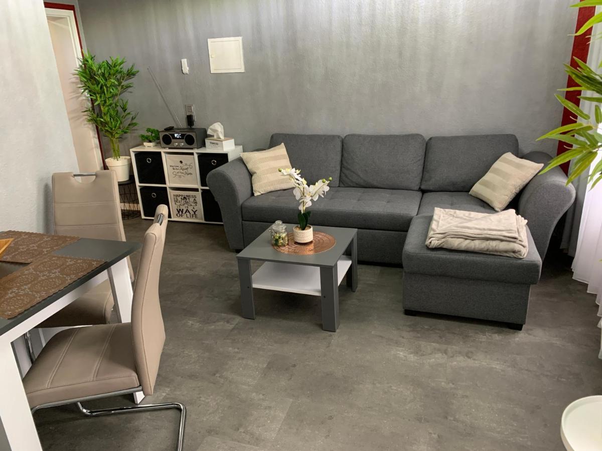Exklusive Stadtwohnung Am Elbradweg: Best-Preis-Fewo Rathausblick 1 Fuer Max. 3 Pers. Inkl. Wlan, Prime Video & Self Check-In Wittenberge Exterior foto